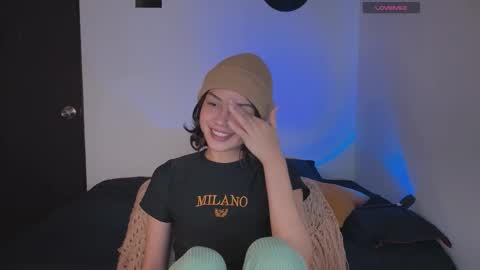 Snapshot of forbidden_candy_ chatting on 11-06-25, 08:32 forbidden candy online show from 11-06-25, 08:32