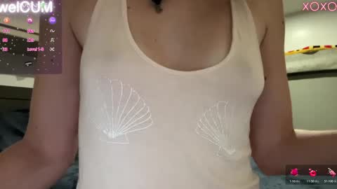 Snapshot of foreverkinkyy chatting on 03-09-25, 01:46 Elaine online show from 03-09-25, 01:46