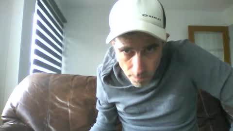 fouraide42 online show from 11-17-25, 06:35