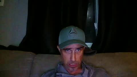 Snapshot of fouraide42 chatting on 07-31-26, 04:01 fouraide42 online show from 07-31-26, 04:01