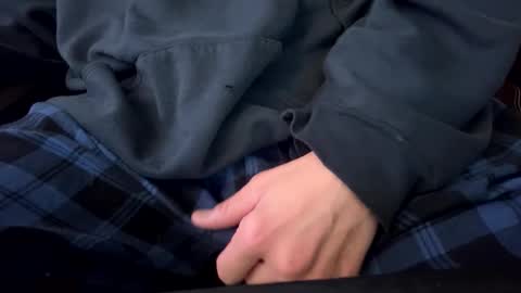 Snapshot of fouro420 chatting on 12-21-25, 06:37 MikeCheckedLooper online show from 12-21-25, 06:37