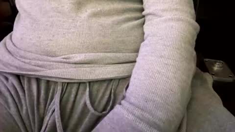 Snapshot of fouro420 chatting on 04-05-26, 05:26 MikeCheckedLooper online show from 04-05-26, 05:26