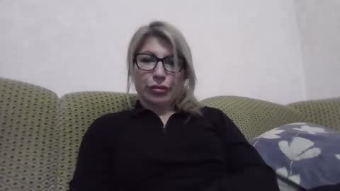 fox_red_lady7 online show from 02-10-26, 03:27