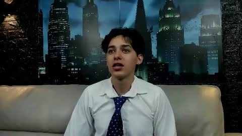 .  FOX WHITE .  online show from 06-22-26, 07:00