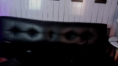 .  FOX WHITE .  online show from 06-27-26, 12:22