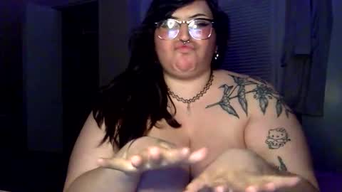 Snapshot of foxdarling96 chatting on 03-15-26, 12:38 foxdarling96 online show from 03-15-26, 12:38