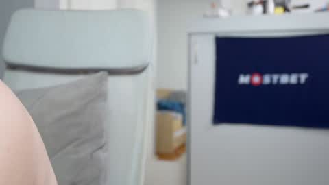 Snapshot of foxeslovefoxes chatting on 12-22-24, 12:16 CUSTOM PHOTOS AND VIDEOS - online show from 12-22-24, 12:16