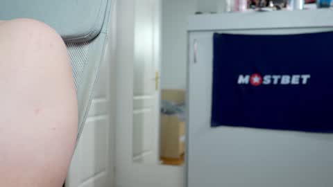 Snapshot of foxeslovefoxes chatting on 01-07-25, 11:48 CUSTOM PHOTOS AND VIDEOS - online show from 01-07-25, 11:48