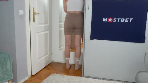 Snapshot of foxeslovefoxes chatting on 01-24-25, 03:02 CUSTOM PHOTOS AND VIDEOS - online show from 01-24-25, 03:02