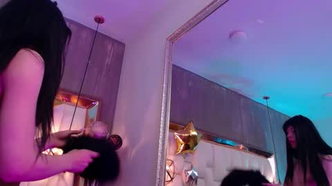 Snapshot of foxxy_dolce chatting on 10-24-25, 11:17 Foxxy online show from 10-24-25, 11:17