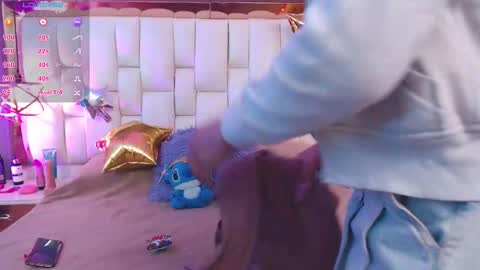 Snapshot of foxxy_dolce chatting on 11-03-25, 01:01 Foxxy online show from 11-03-25, 01:01