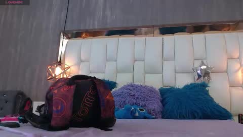 Foxxy  online show from 01-17-26, 02:33