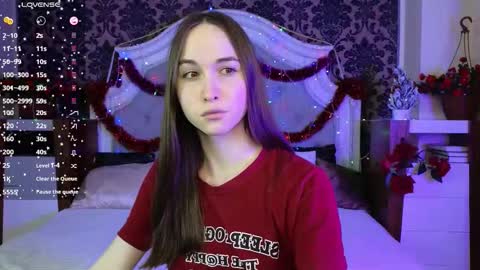 Snapshot of foxxy_girl_ chatting on 01-10-26, 04:47 andice online show from 01-10-26, 04:47