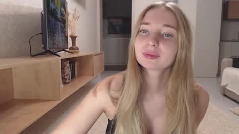 Maria online show from 01-21-25, 01:32