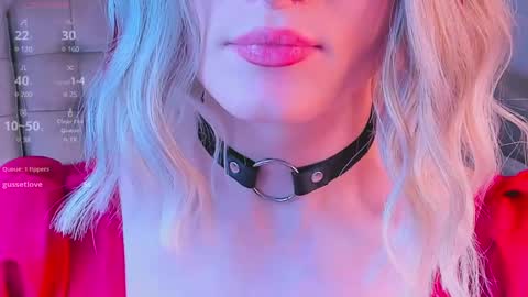 Snapshot of foxy_jpg chatting on 02-07-25, 06:24 Sue online show from 02-07-25, 06:24