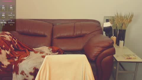Snapshot of foxy_jpg chatting on 03-04-25, 07:11 Sue online show from 03-04-25, 07:11
