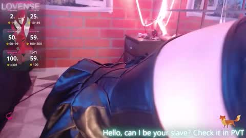 Snapshot of foxy_pet2 chatting on 10-13-25, 01:49 my name is Sofhia but you can call me any name you like Sir online show from 10-13-25, 01:49