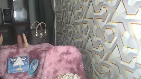 Snapshot of foxy_shantal chatting on 09-22-25, 11:51 foxy_shantal online show from 09-22-25, 11:51