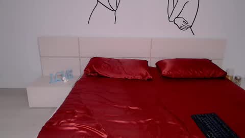 Snapshot of foxydevilish chatting on 01-14-26, 04:12 Fox online show from 01-14-26, 04:12