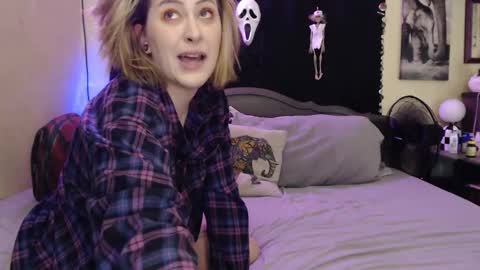 Mallory Koxx online show from 10-12-25, 08:13