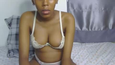 foxypennyy online show from 10-19-25, 08:53