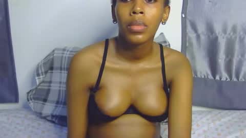 foxypennyy online show from 11-09-25, 08:56