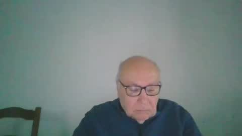 Snapshot of fra94 chatting on 11-22-25, 02:16 fra94 online show from 11-22-25, 02:16