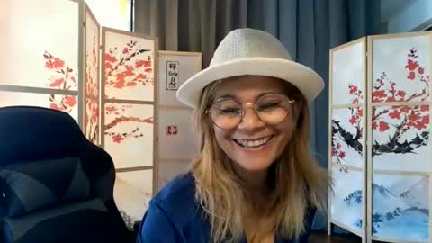 francelune online show from 05-31-26, 04:25
