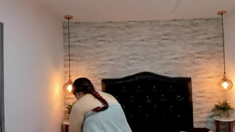 Snapshot of francesca_bbw chatting on 05-03-26, 02:50 online show from 05-03-26, 02:50