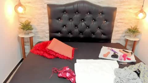 Snapshot of francesca_bbw chatting on 05-17-26, 03:15 online show from 05-17-26, 03:15