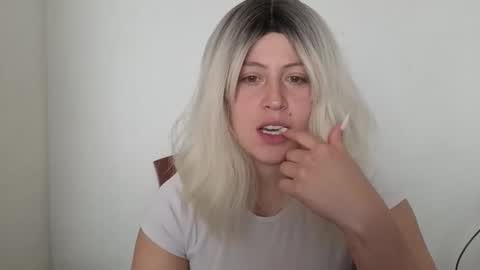 Francesca online show from 10-29-25, 05:47