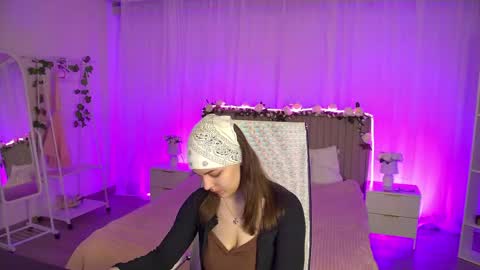 Snapshot of francescacavaliere chatting on 05-05-26, 06:54 Francesca online show from 05-05-26, 06:54