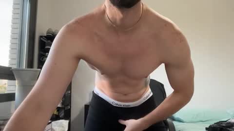 Snapshot of franco03952 chatting on 11-02-25, 04:53 franco03952 online show from 11-02-25, 04:53