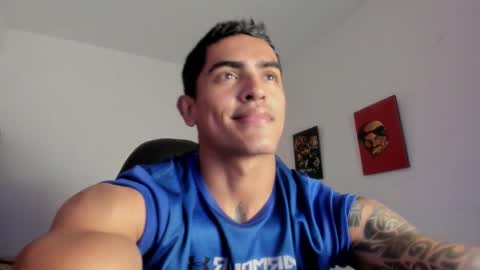 Snapshot of franco_ruiz_ chatting on 02-26-26, 03:49 franco online show from 02-26-26, 03:49