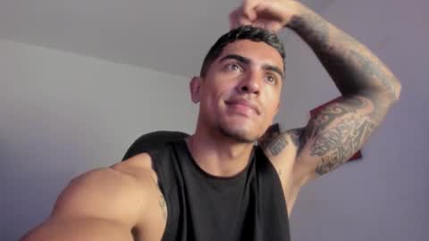 Snapshot of franco_ruiz_ chatting on 03-10-26, 04:01 franco online show from 03-10-26, 04:01