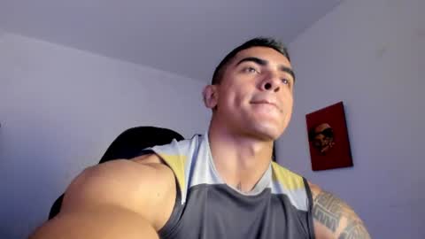 Snapshot of franco_ruiz_ chatting on 06-15-26, 11:18 franco online show from 06-15-26, 11:18