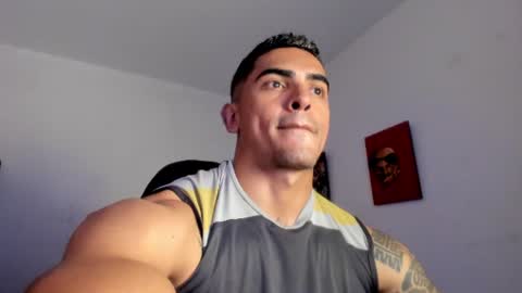 Snapshot of franco_ruiz_ chatting on 07-16-26, 02:06 franco online show from 07-16-26, 02:06