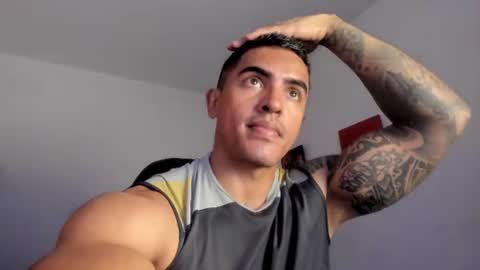 Snapshot of franco_ruiz_ chatting on 08-04-26, 02:15 franco online show from 08-04-26, 02:15