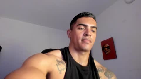 Snapshot of franco_ruiz_ chatting on 08-05-26, 01:52 franco online show from 08-05-26, 01:52