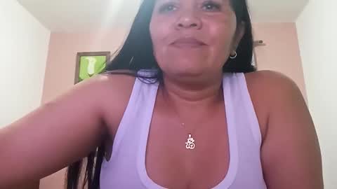 Snapshot of francy_froz chatting on 12-14-24, 04:01 francy froz online show from 12-14-24, 04:01