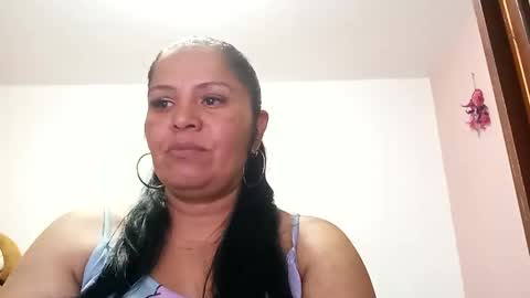 Snapshot of francy_froz chatting on 02-21-25, 01:33 francy froz online show from 02-21-25, 01:33