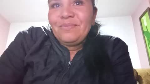 Snapshot of francy_froz chatting on 10-25-25, 02:52 francy froz online show from 10-25-25, 02:52