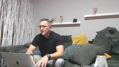 Frank online show from 06-12-26, 08:19