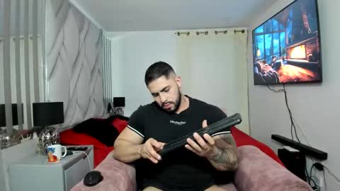 Snapshot of frank_foxx1 chatting on 11-08-25, 04:01 frank_foxx1 online show from 11-08-25, 04:01