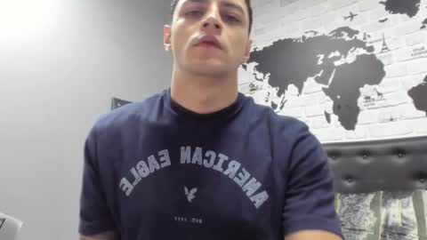 Snapshot of frank_millers chatting on 11-27-25, 07:05 Frank online show from 11-27-25, 07:05