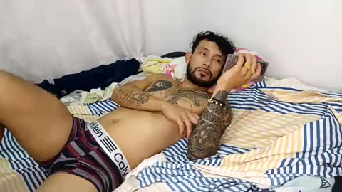 Snapshot of frankdanielsmolano chatting on 06-10-26, 04:45 frankdanielsmolano online show from 06-10-26, 04:45