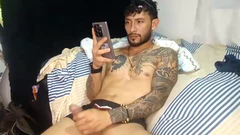 Snapshot of frankdanielsmolano chatting on 07-14-26, 02:05 frankdanielsmolano online show from 07-14-26, 02:05