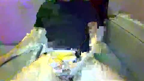 Snapshot of frankeita1x chatting on 11-11-25, 04:29 frank online show from 11-11-25, 04:29
