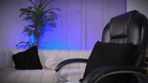 Frank Farrell. Hey remember to give me a thumbs up Ty online show from 04-17-26, 10:13