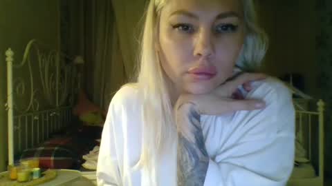 Snapshot of frankiefoxie chatting on 01-15-25, 11:21 Franky online show from 01-15-25, 11:21